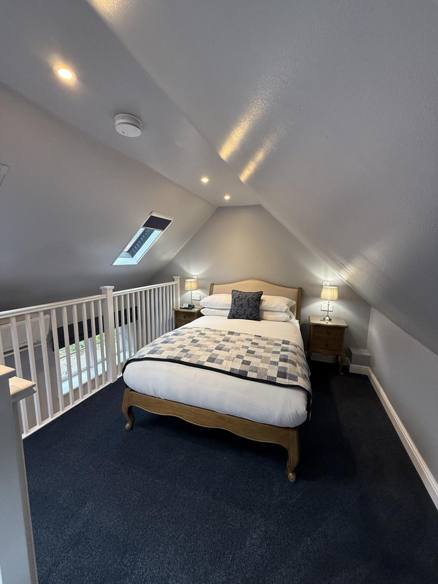 Blue Boar Hotel Maldon Room photo